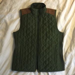 Olive quilted vest. Size xs.